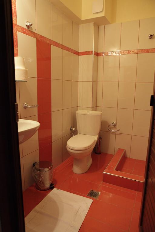 Xenonas Platia Appartement Káto Loutrákion Kamer foto