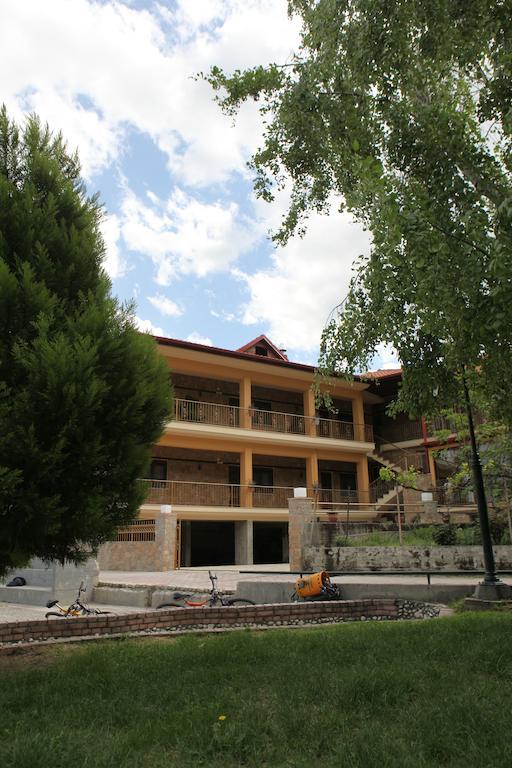 Xenonas Platia Appartement Káto Loutrákion Buitenkant foto