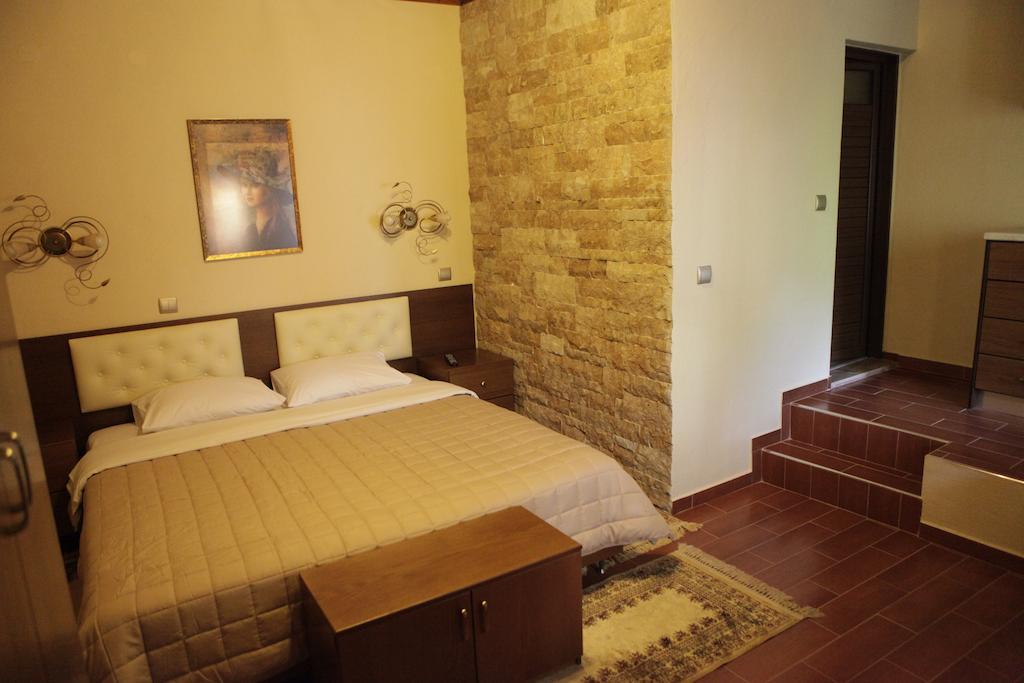 Xenonas Platia Appartement Káto Loutrákion Kamer foto